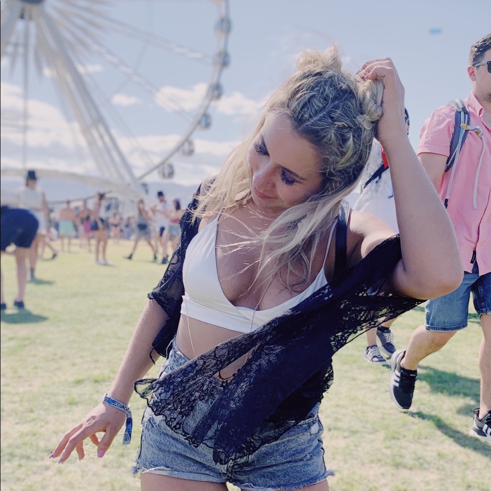 Meet your Posher, Ashley